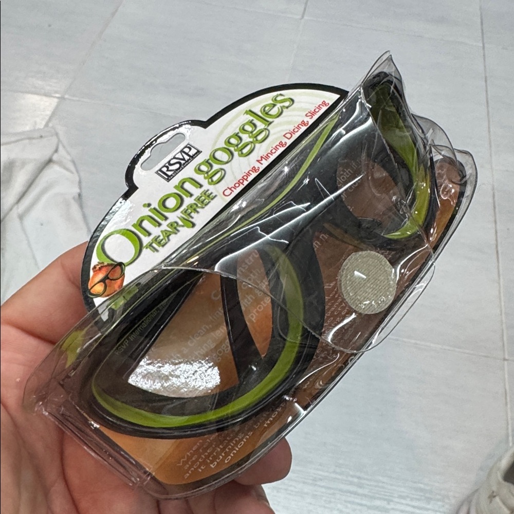 RSVP Onion Goggles glasses no tears chopping slicing onions